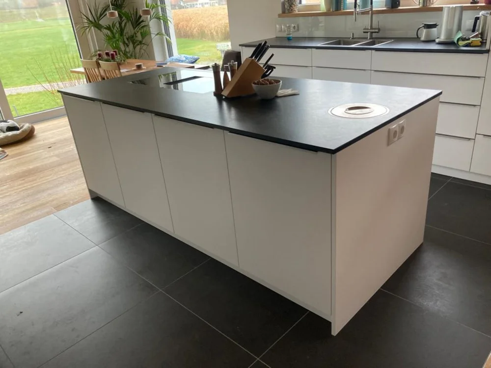 KUE11 Doppelzeile und Kochinsel